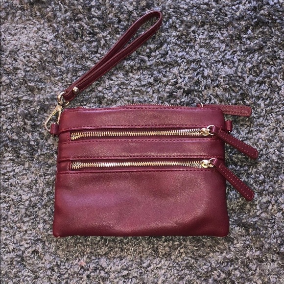 Maroon wristlet - Picture 1 of 2